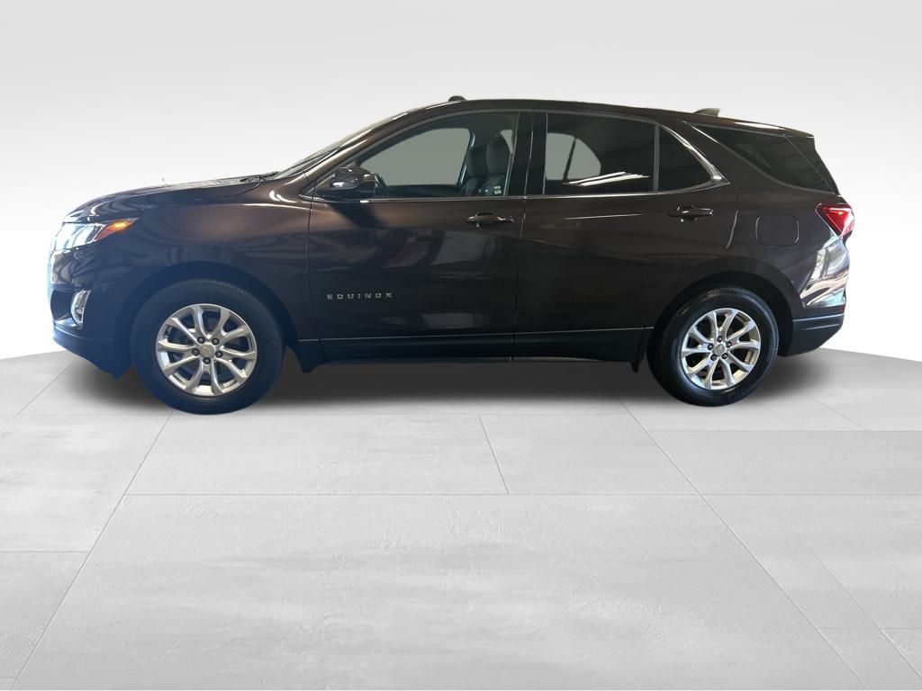 2020 Chevrolet Equinox LT photo 2