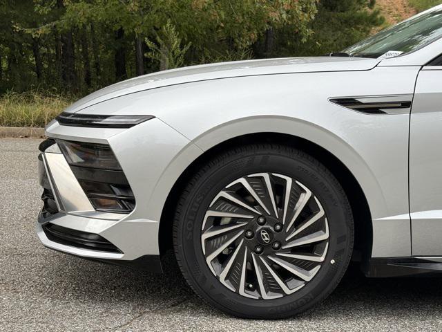 2025 Hyundai Sonata Hybrid SEL photo 9