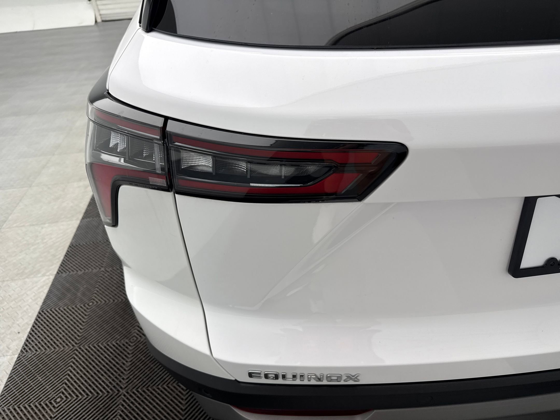 2025 Chevrolet Equinox LT photo 11