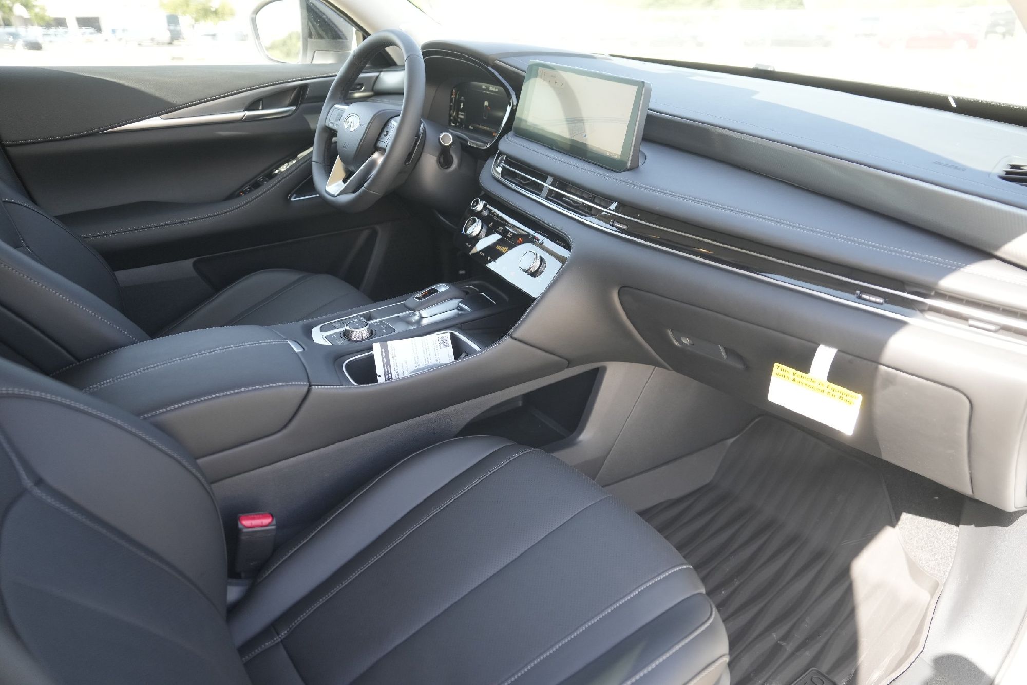 2026 Infiniti QX60 Luxe photo 13