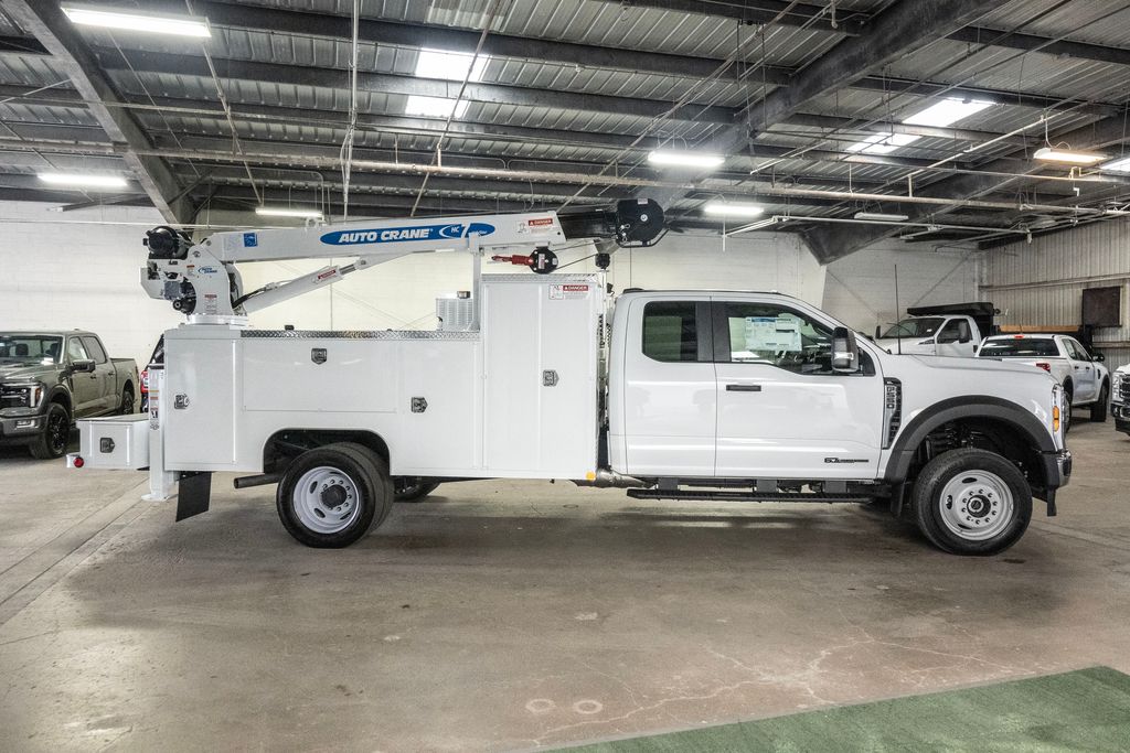 2024 Ford F-550 XL photo 7