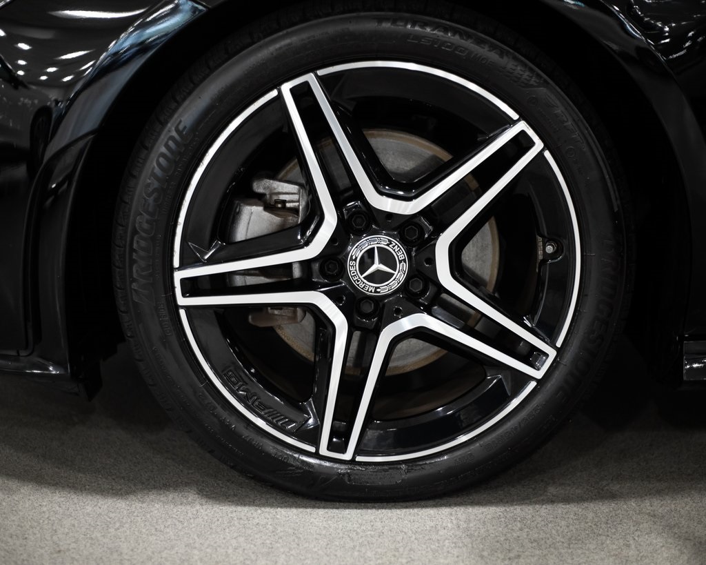 2022 Mercedes Benz CLA 250 4MATIC photo 4