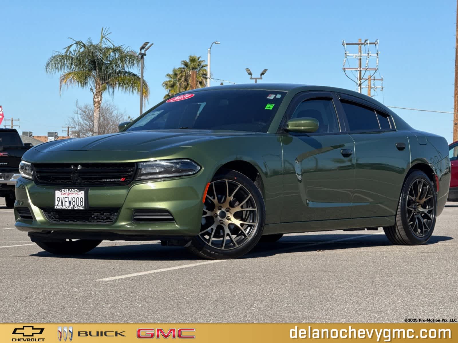 2019 Dodge Charger SXT's photo