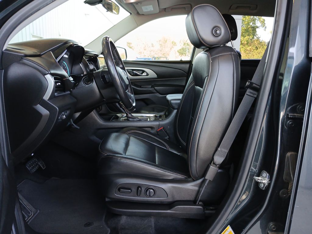 2020 Chevrolet Traverse 3LT photo 19