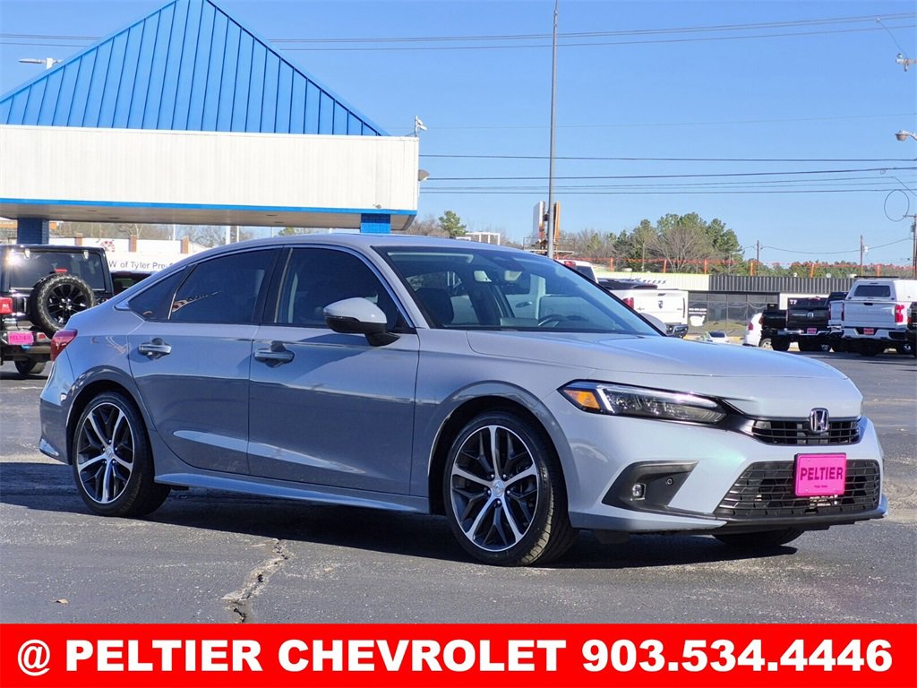 2024 Honda Civic Touring's photo