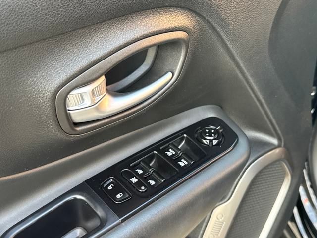 2022 Jeep Renegade Latitude photo 6
