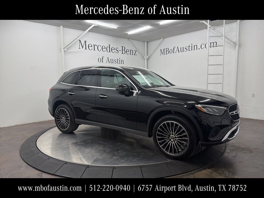 2026 Mercedes-Benz GLC Base's photo