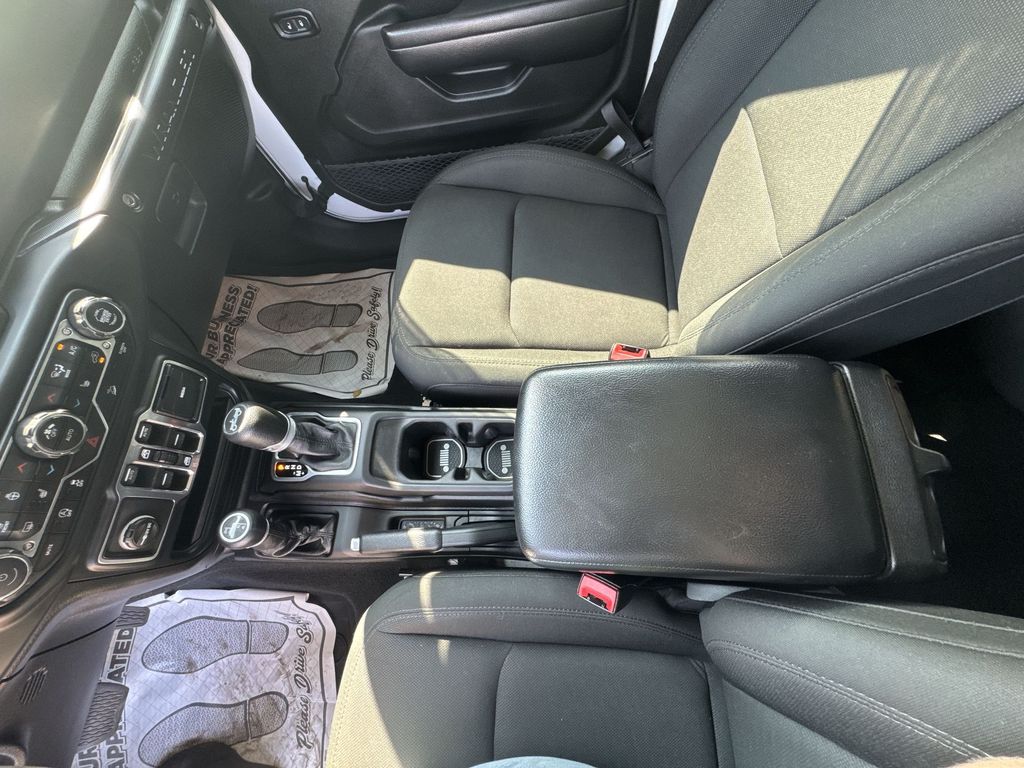 2018 Jeep Wrangler Unlimited Sport S photo 20