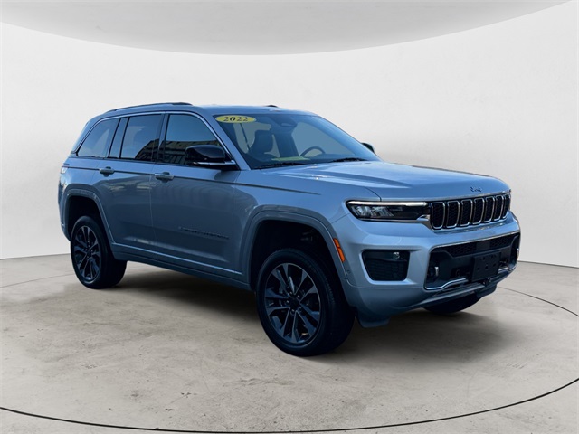 2022 Jeep Grand Cherokee Overland's photo