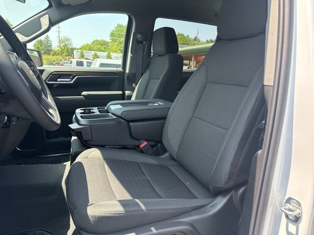 2025 Chevrolet Silverado 1500 LT photo 21