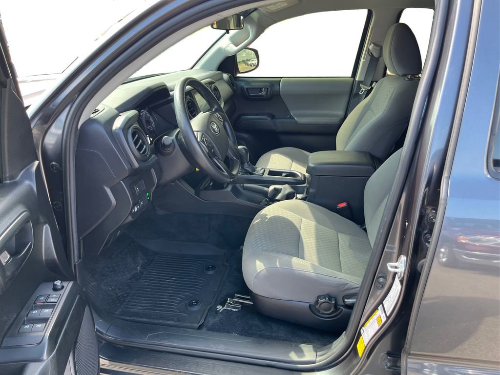 2021 Toyota Tacoma SR 4x4 Double Cab photo 9