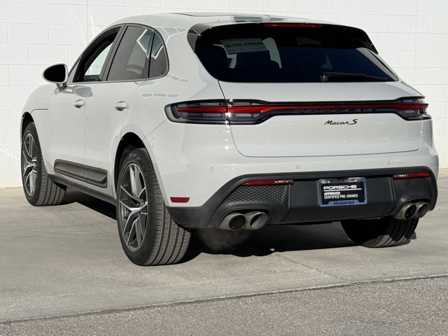 2023 Porsche Macan S photo 2