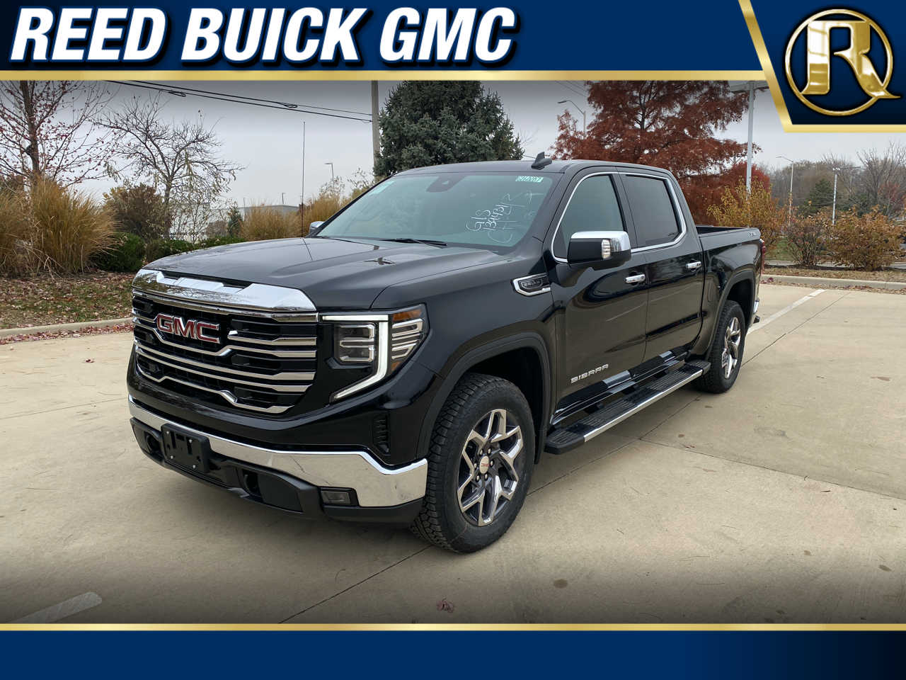 2026 GMC Sierra 1500 SLT's photo