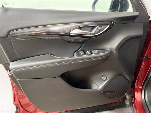 2023 Buick Envision Essence photo 29