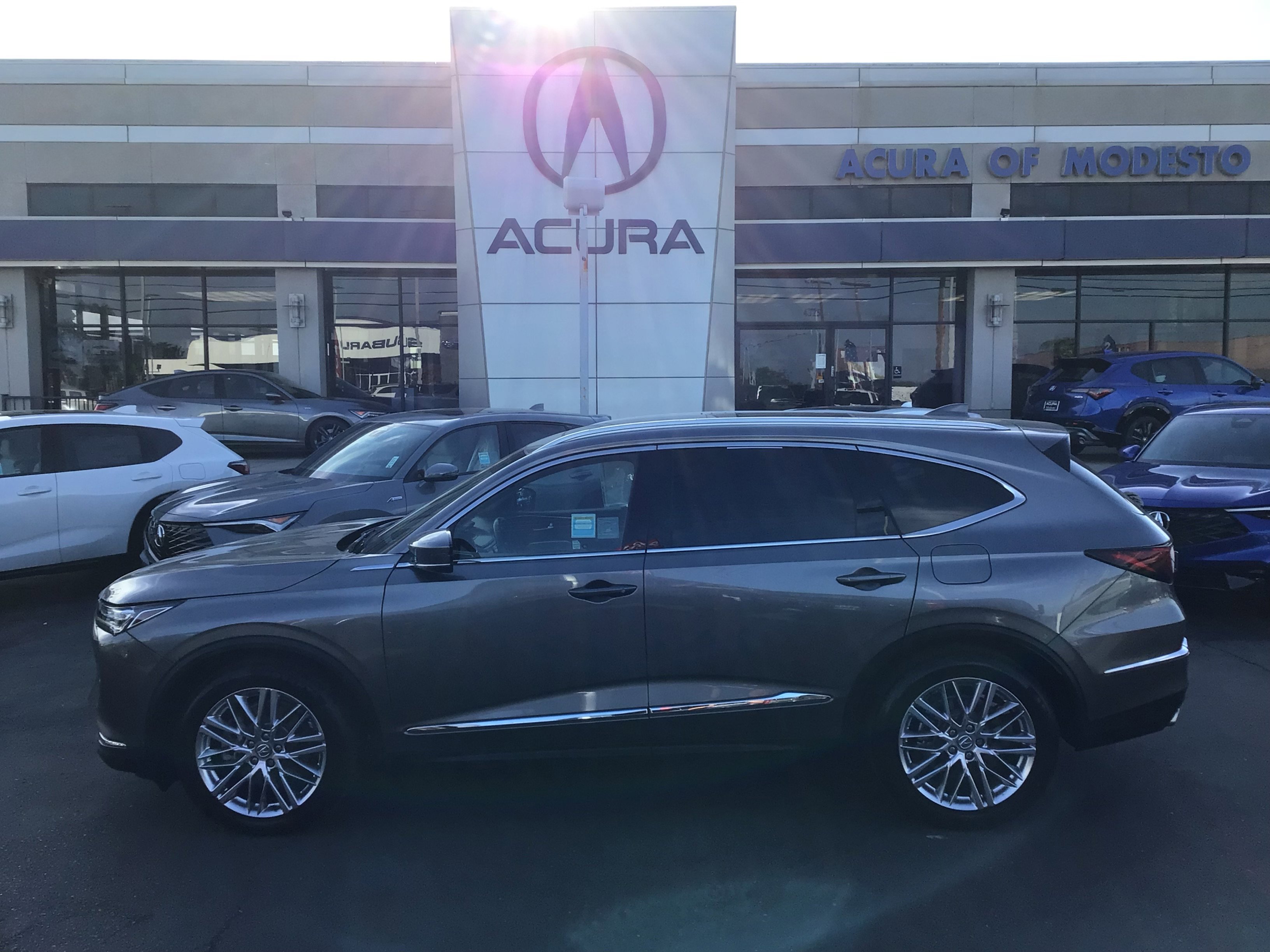 2023 Acura MDX Advance Package's photo