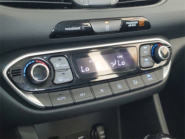 2019 Hyundai Elantra GT Base photo 20