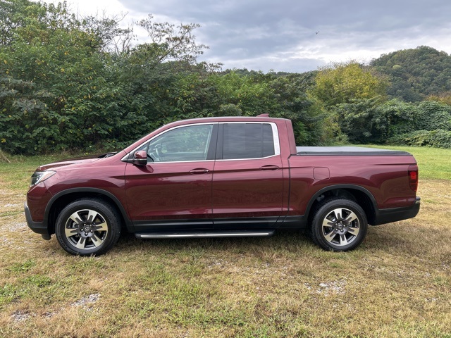 2017 Honda Ridgeline RTL-T photo 4