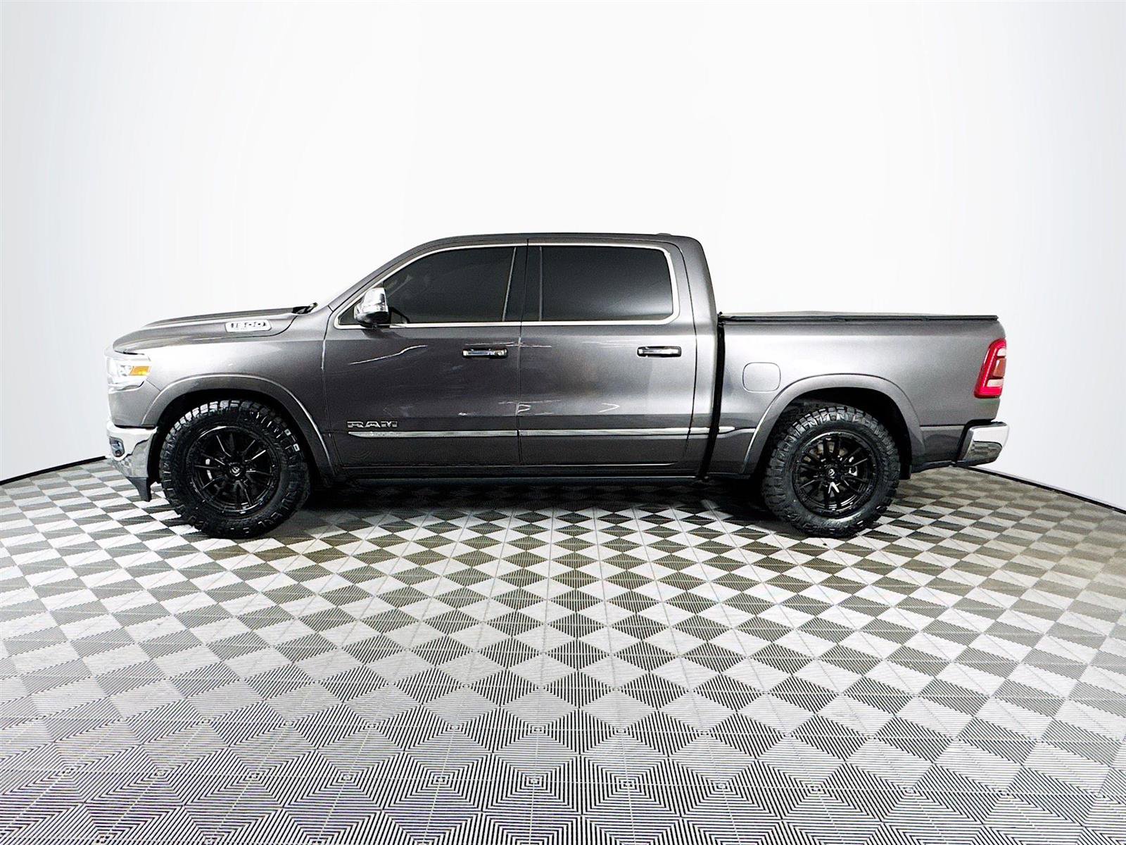2021 Ram 1500 Limited photo 4