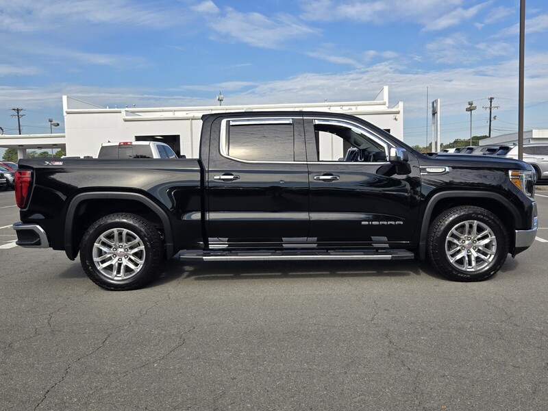 Used 2021 GMC Sierra 1500 SLT with VIN 3GTU9DED6MG226216 for sale in Little Rock