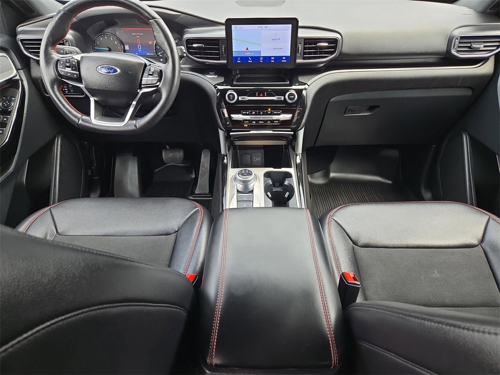 2024 Ford Explorer ST-Line photo 10