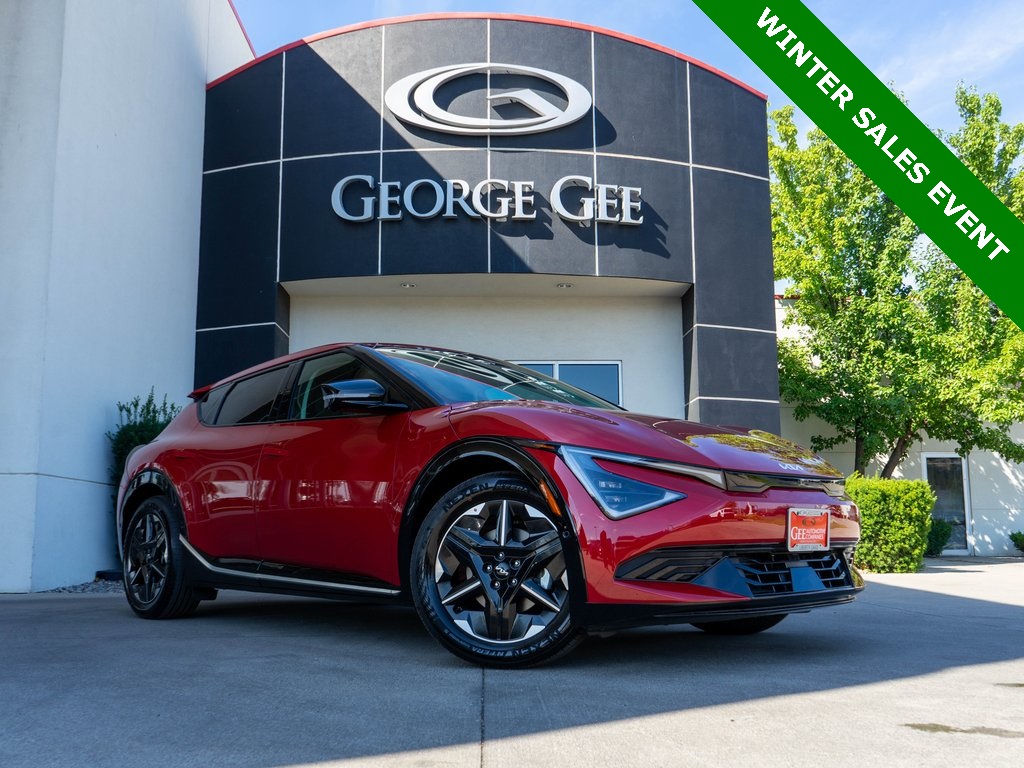 2025 Kia EV6 Wind's photo