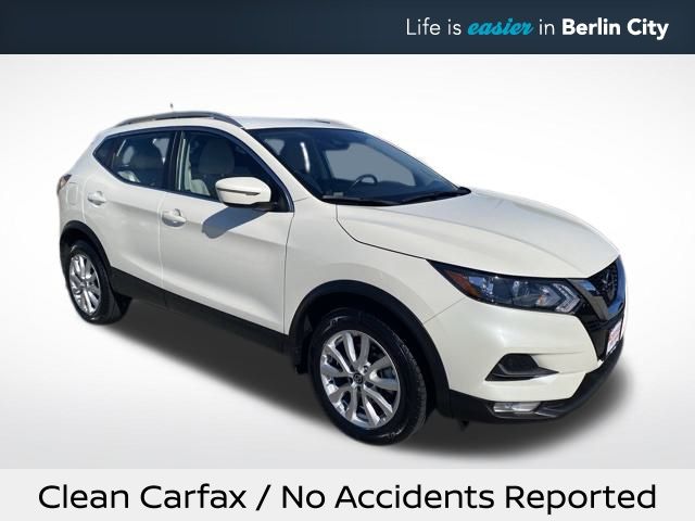 2022 Nissan Rogue Sport SV