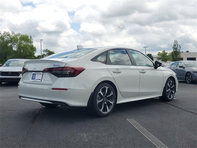 2025 Honda Civic Hybrid Sport Touring photo 4