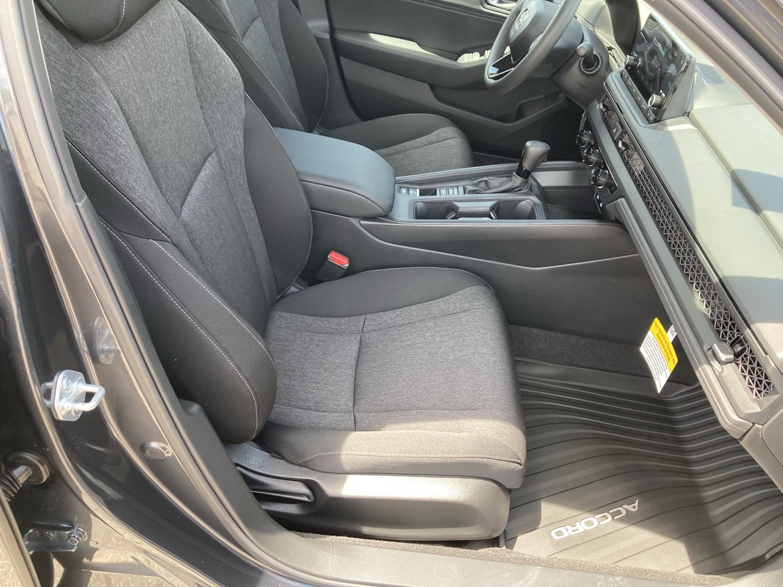 2025 Honda Accord SE photo 33