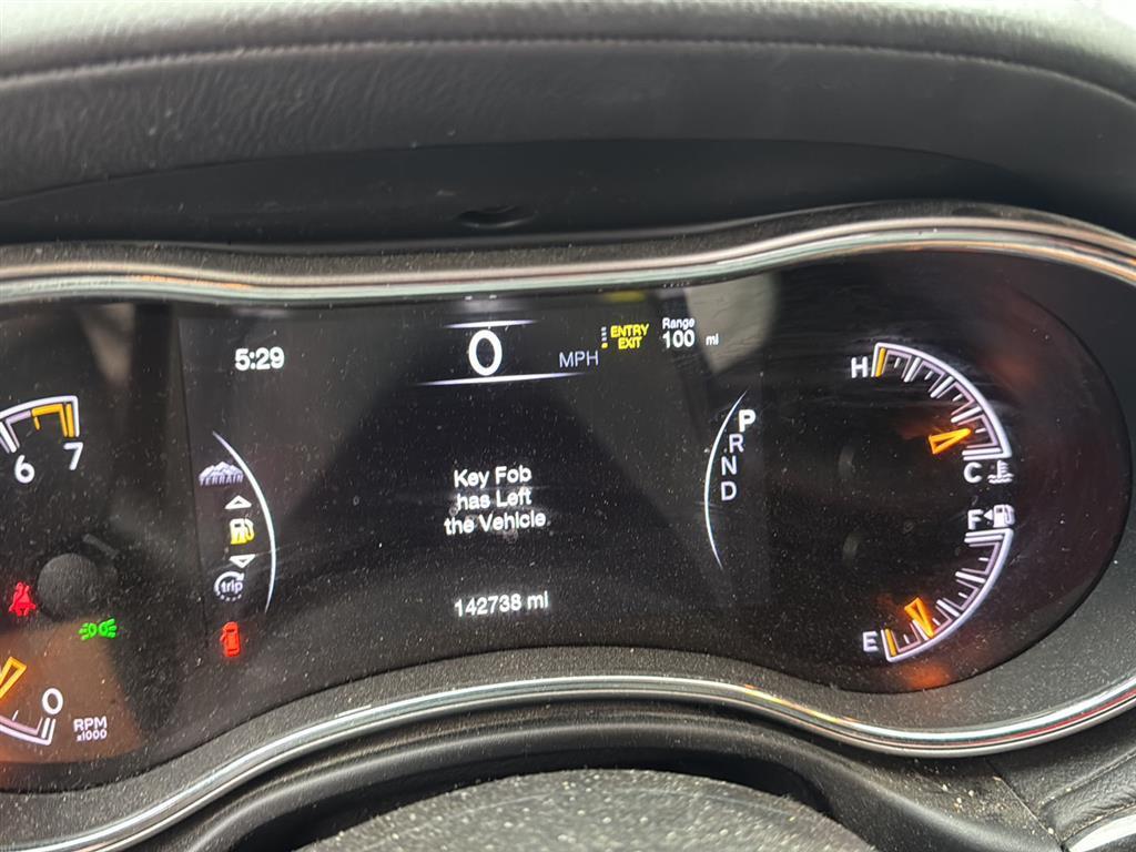 2018 Jeep Grand Cherokee Overland photo 2