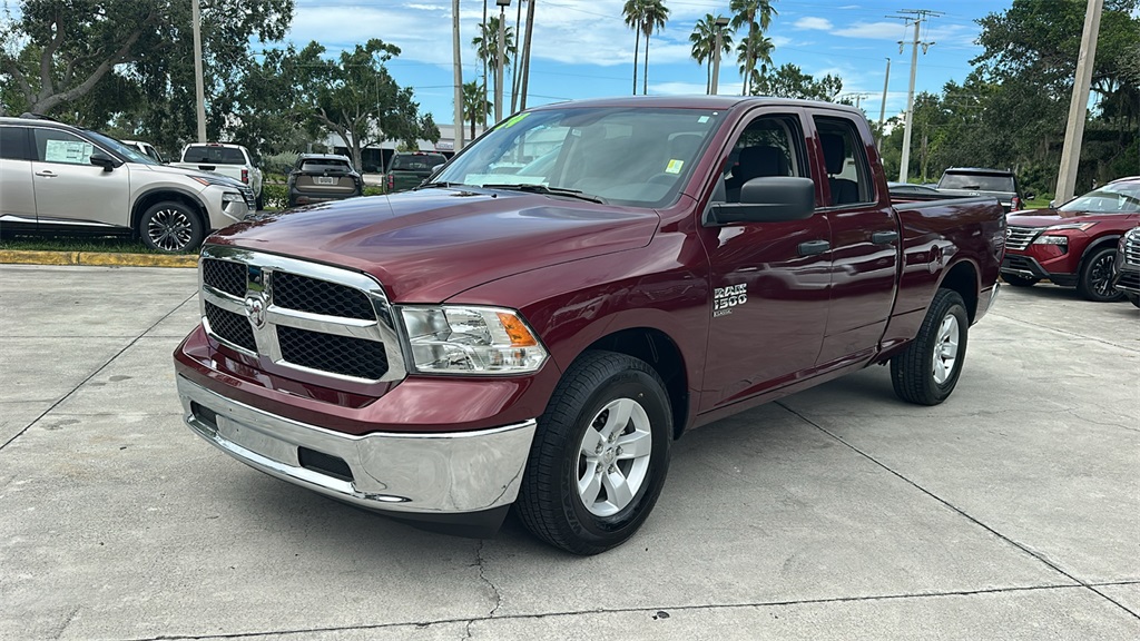2024 Ram 1500 Classic SLT photo 3