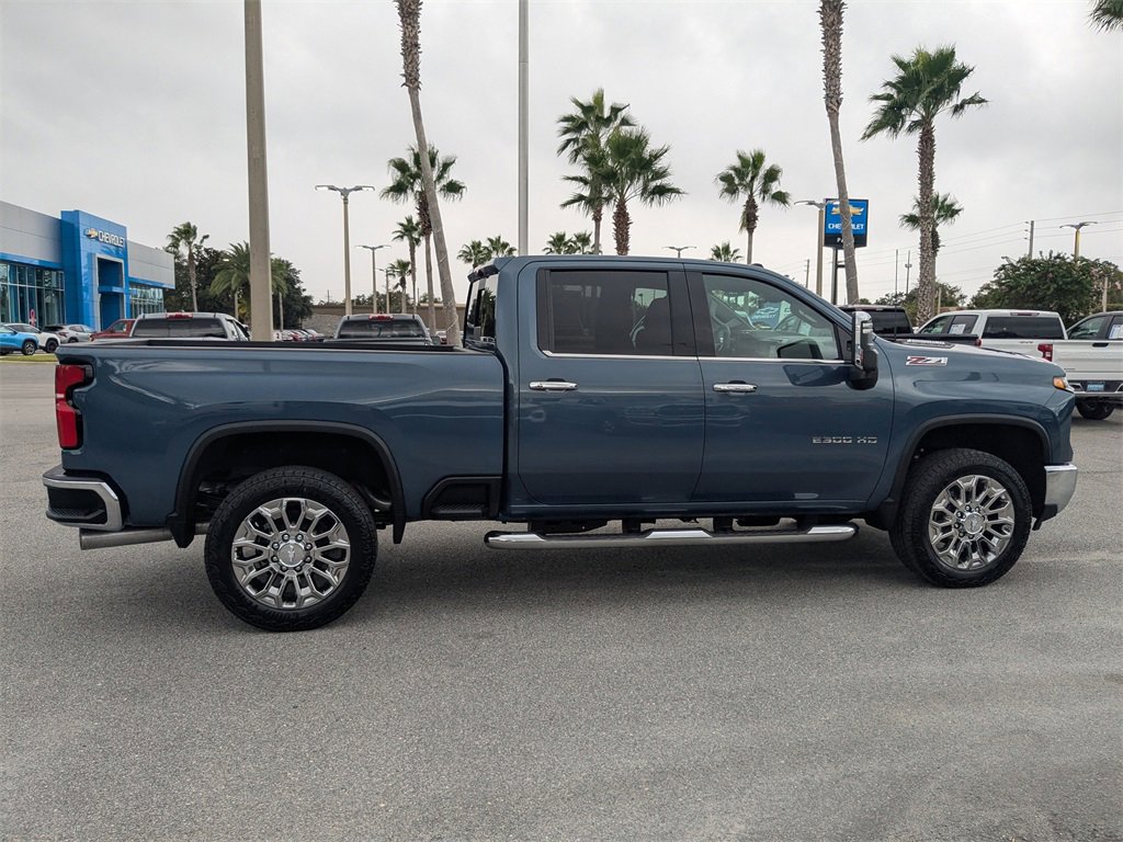 2026 Chevrolet Silverado 2500HD LTZ photo 3
