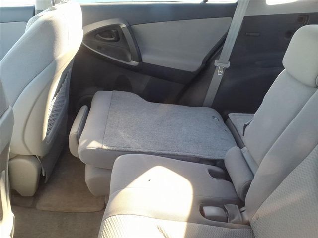 2011 Toyota RAV4 Base photo 4
