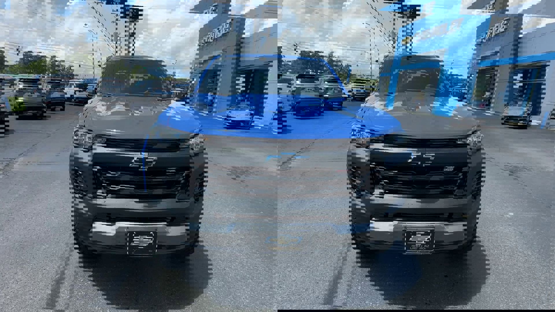 2025 Chevrolet Colorado Trail Boss photo 3