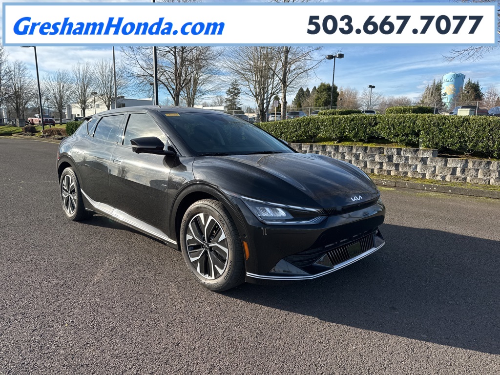 2022 Kia EV6 Wind's photo