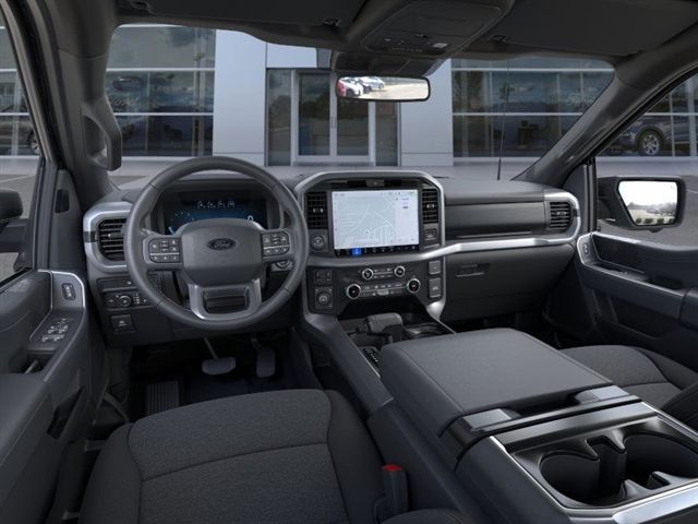 2025 Ford F-150 XLT photo 9