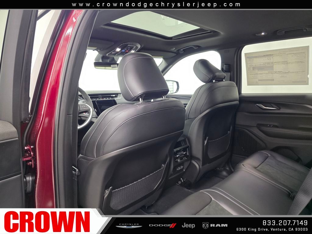 2025 Jeep Grand Cherokee Altitude X photo 14