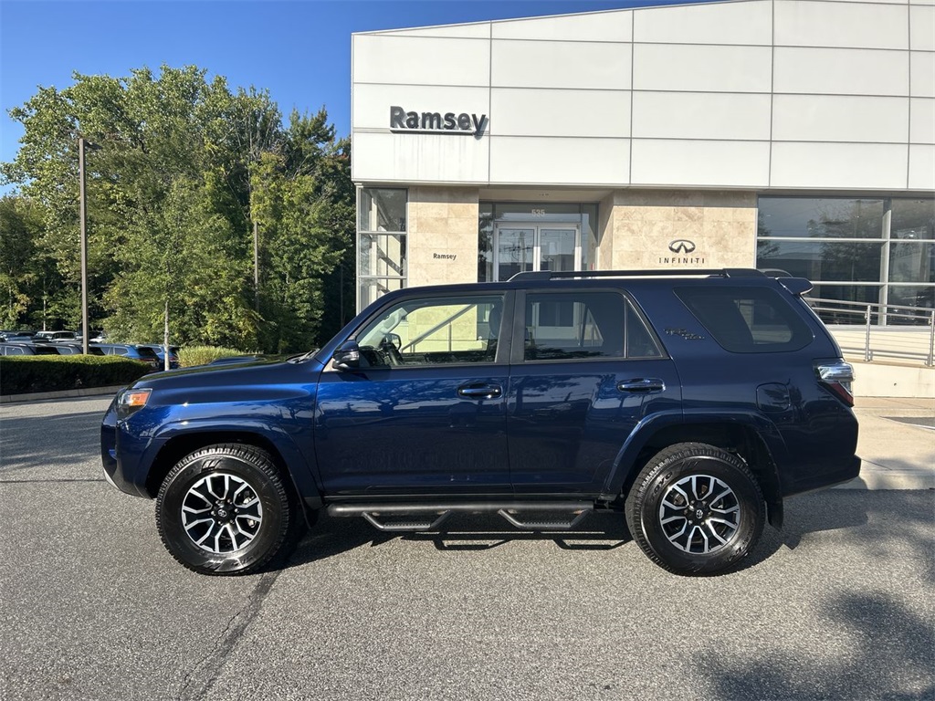 2023 Toyota 4Runner TRD Off-Road Premium photo 4