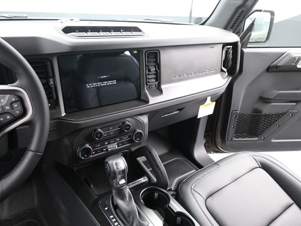 2025 Ford Bronco Badlands photo 4