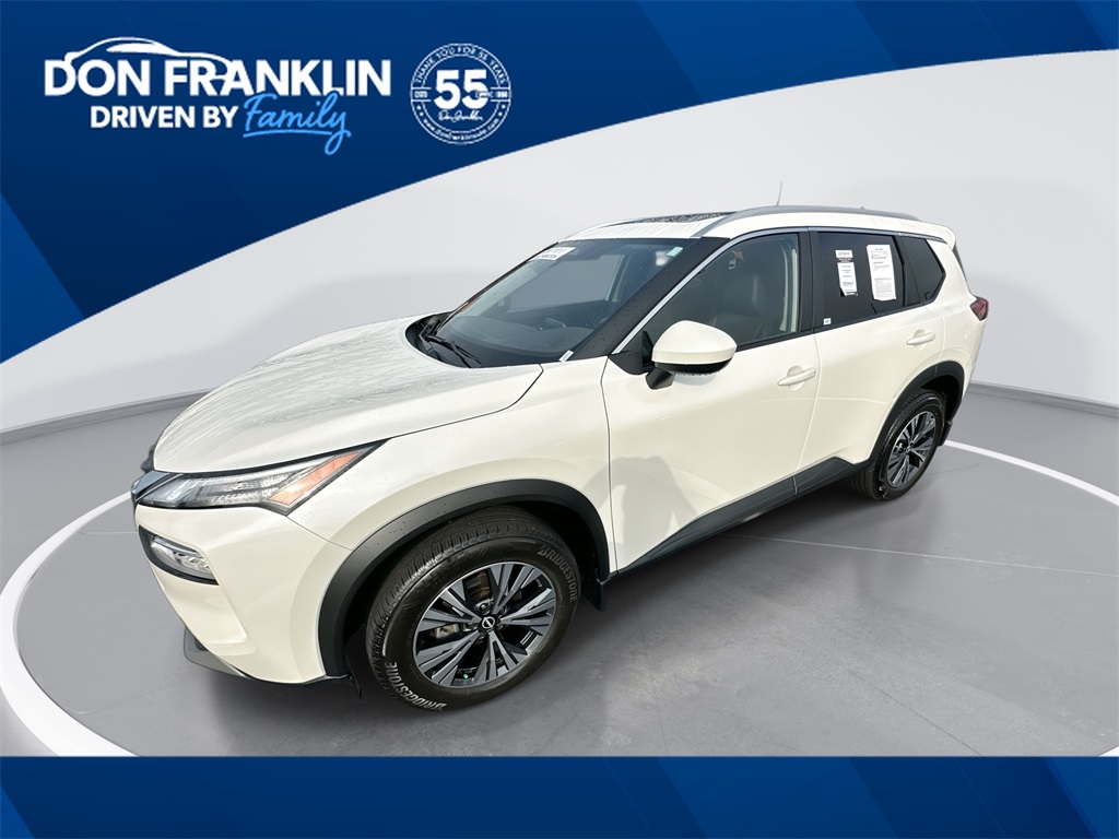 2023 Nissan Rogue SV's photo
