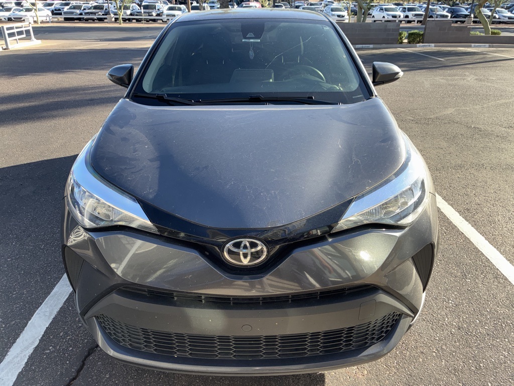 2020 Toyota C-HR LE photo 2