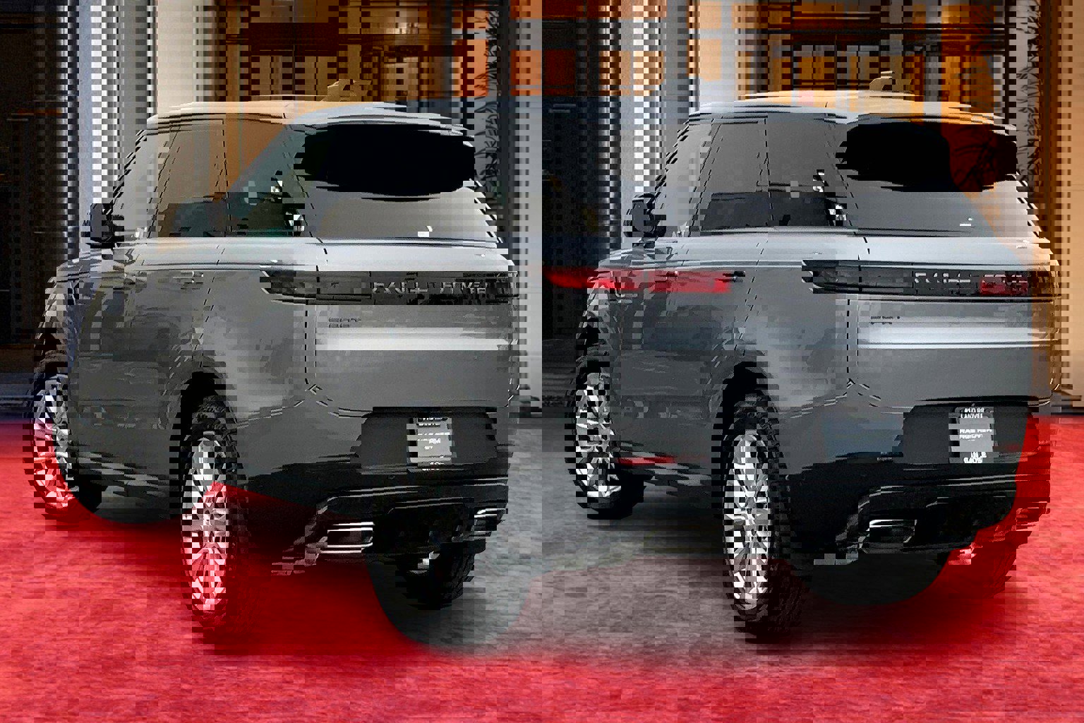 2025 Land Rover Range Rover Sport P360 S photo 3