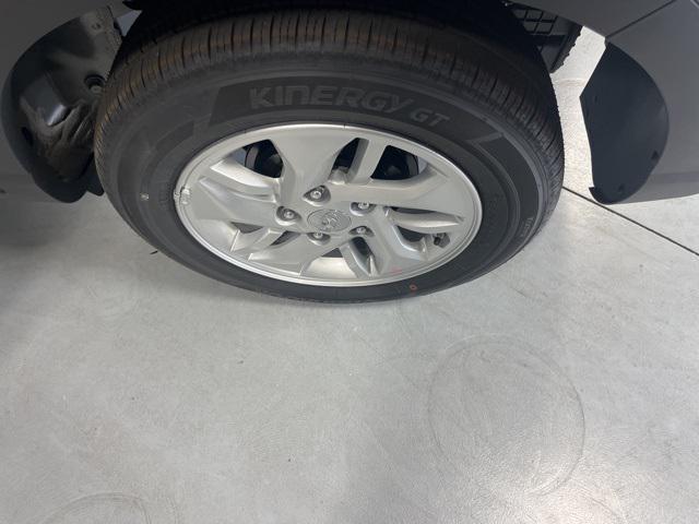 2026 Hyundai Venue SE photo 29