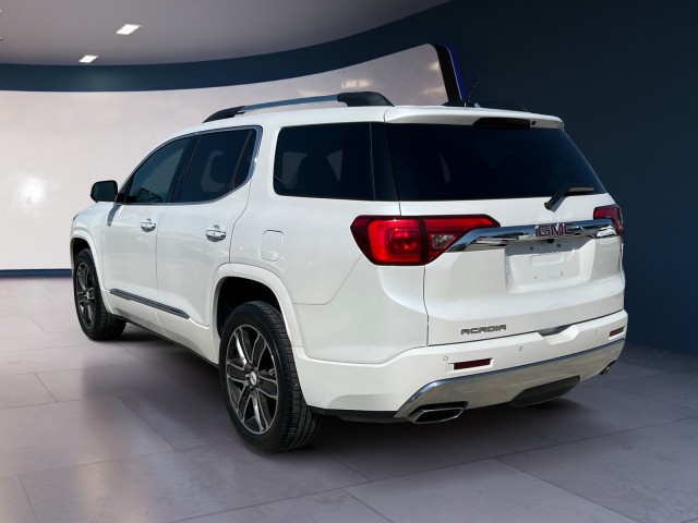 2018 Gmc Acadia Denali photo 2