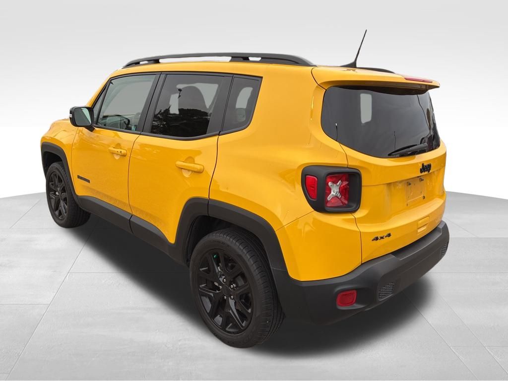 2023 Jeep Renegade Altitude photo 2