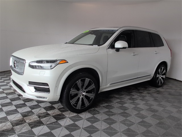 2024 Volvo XC90 Plus photo 4