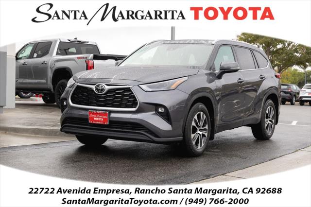 2022 Toyota Highlander XLE's photo