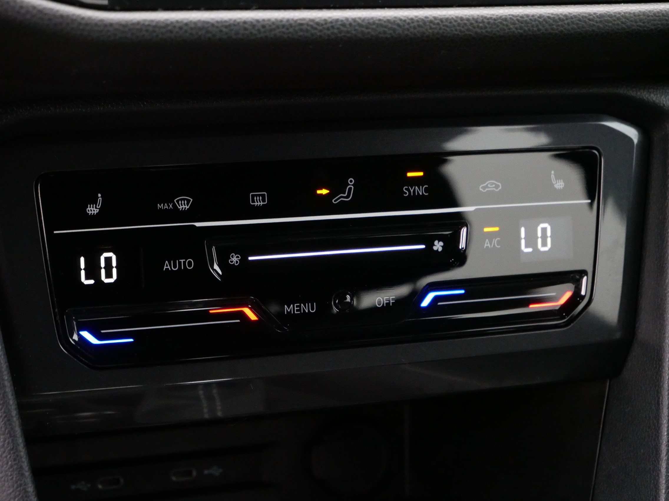 2022 Volkswagen Tiguan SE R-Line Black photo 20