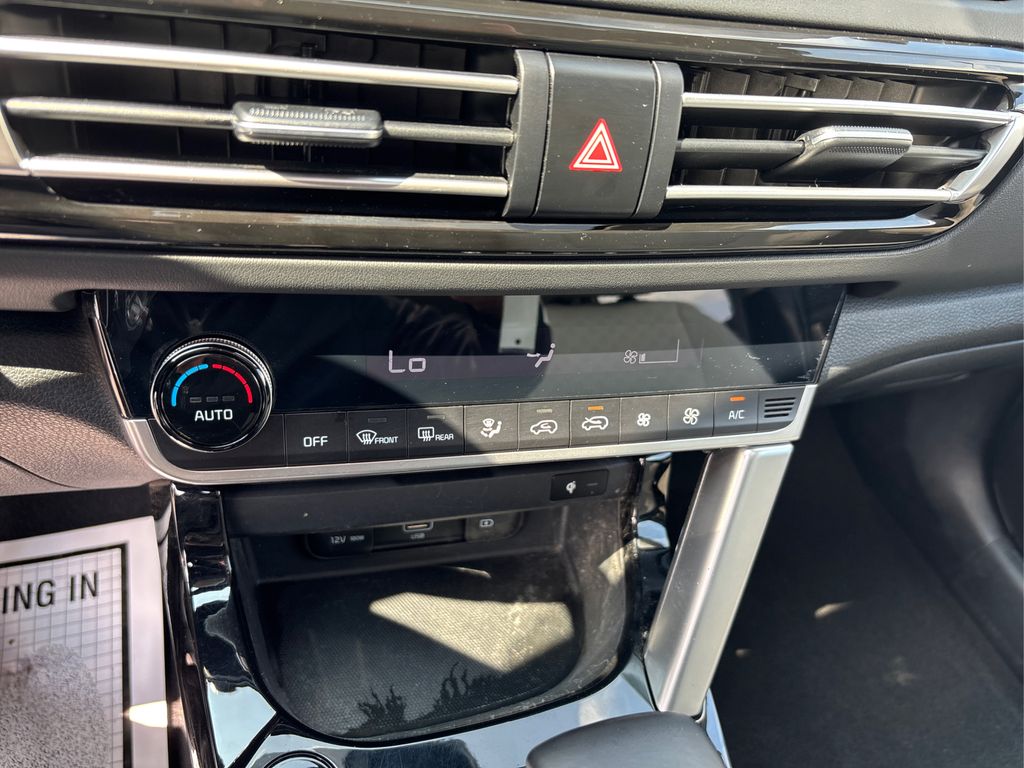 2021 Kia Seltos SX photo 27
