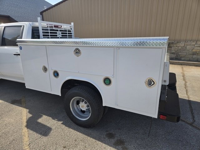 2025 Chevrolet Silverado 3500HD Work Truck photo 4