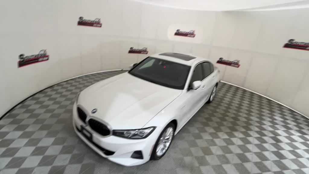 2024 Bmw 330e xDrive photo 3